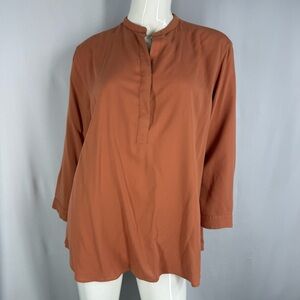 UNIQLO Women's Large Rayon Blend Henley Blouse 3/4 Sleeve BurntOrange Terracotta